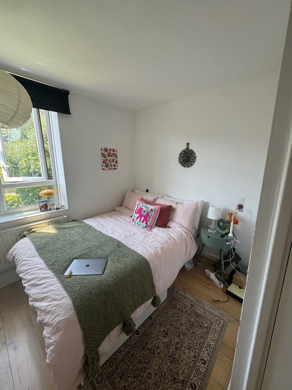 Room Wayford Street in Greater London