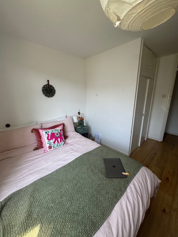 Room Wayford Street in Greater London