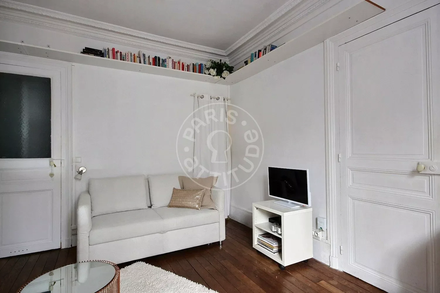 Appartement Rue du Sergent Hoff à Paris