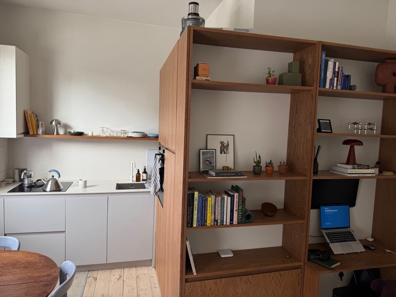 Room Graham Road in Greater London