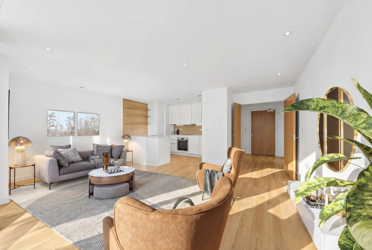 Flat Endymion Road in Greater London