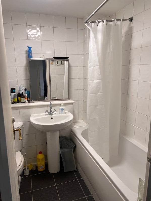 Room Buccleuch Street in Glasgow