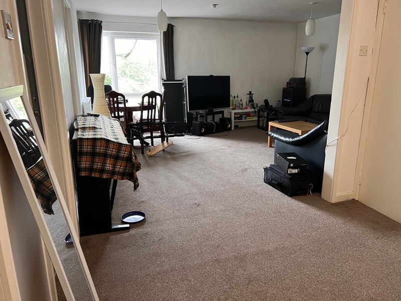 Room Buccleuch Street in Glasgow