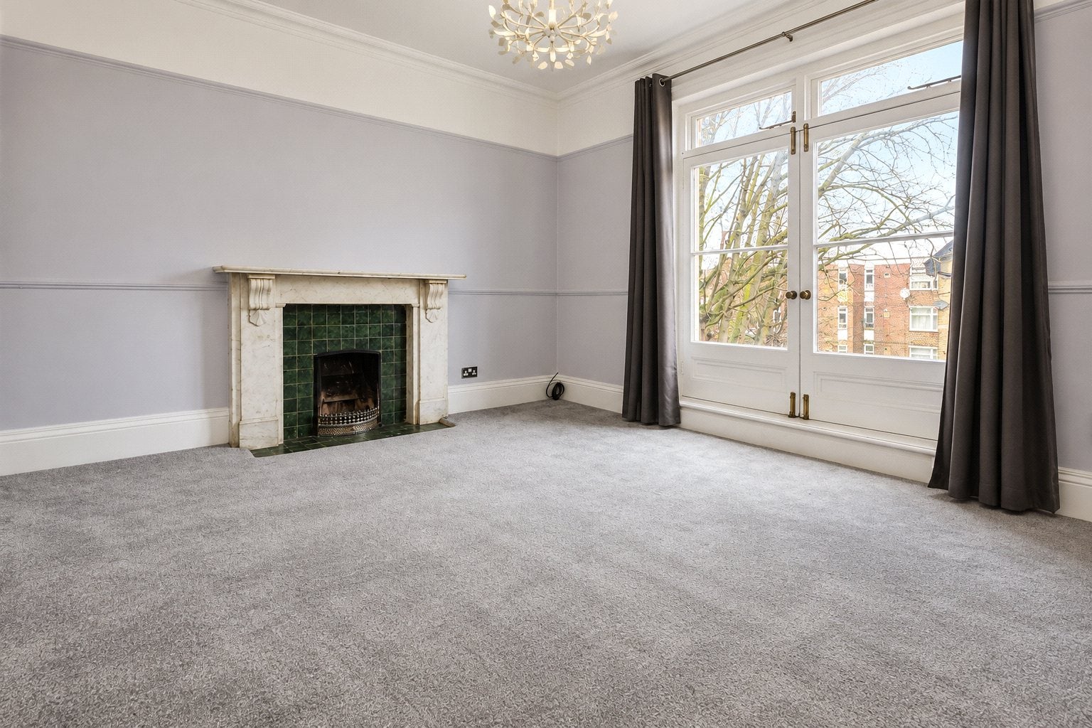 Flat Selhurst Road in Greater London