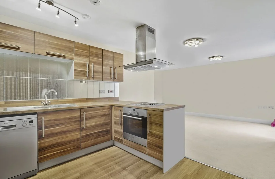 Flat St George's Grove in Greater London