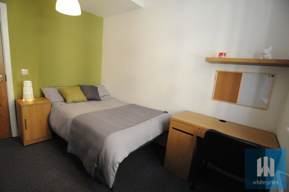 Room Firth Street in Kirklees