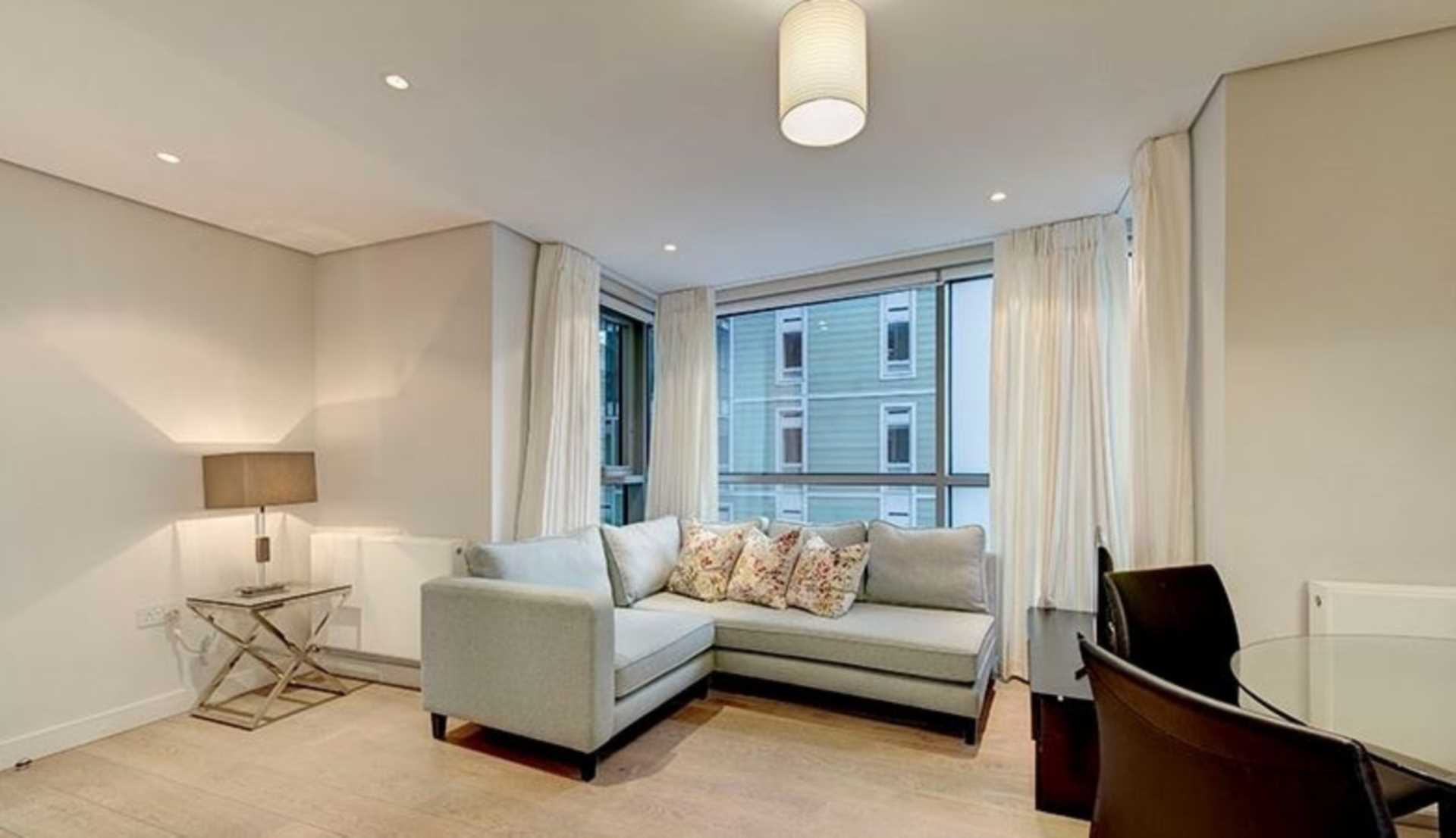 Flat Merchant Square in City of Westminster