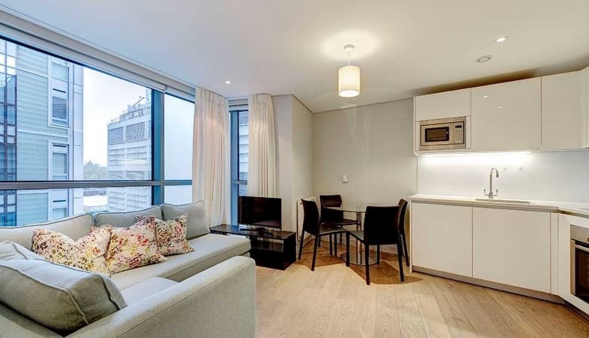 Flat Merchant Square in City of Westminster