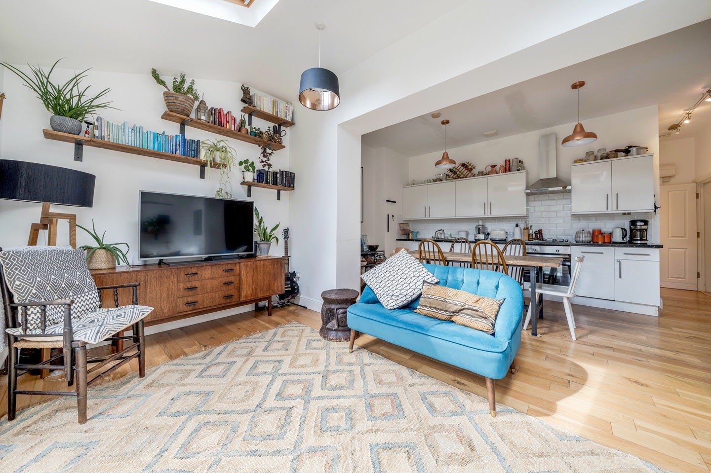Flat Baldwin Crescent in Greater London