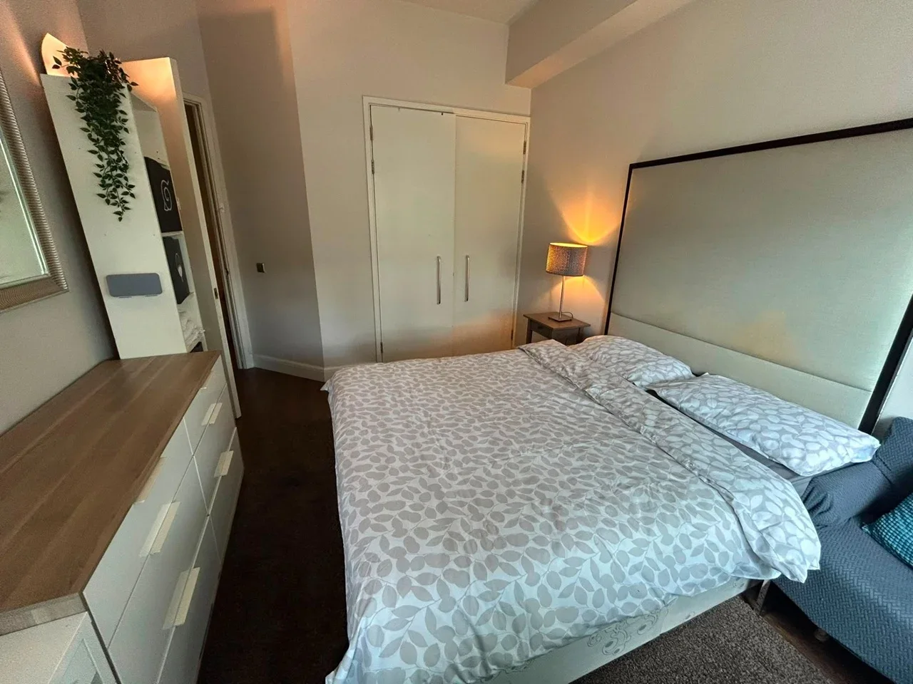 Room City Road in Greater London