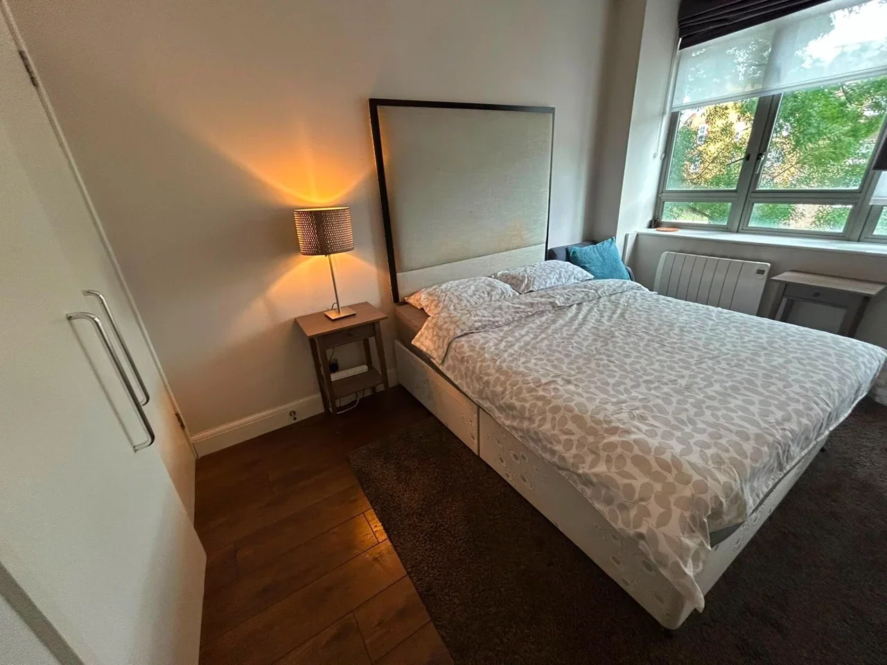 Room City Road in Greater London