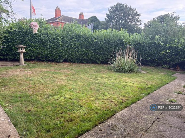 House Dymoke Close in East Lindsey