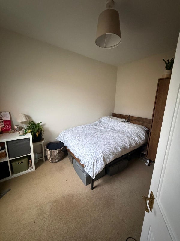 Room Exmoor Street in Bristol