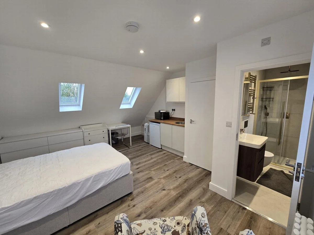 Flat Saint David's Place in Greater London