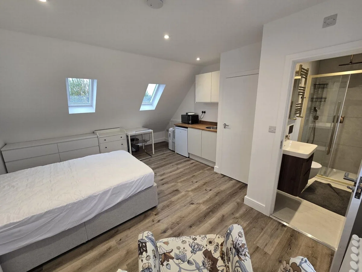 Flat Saint David's Place in Greater London