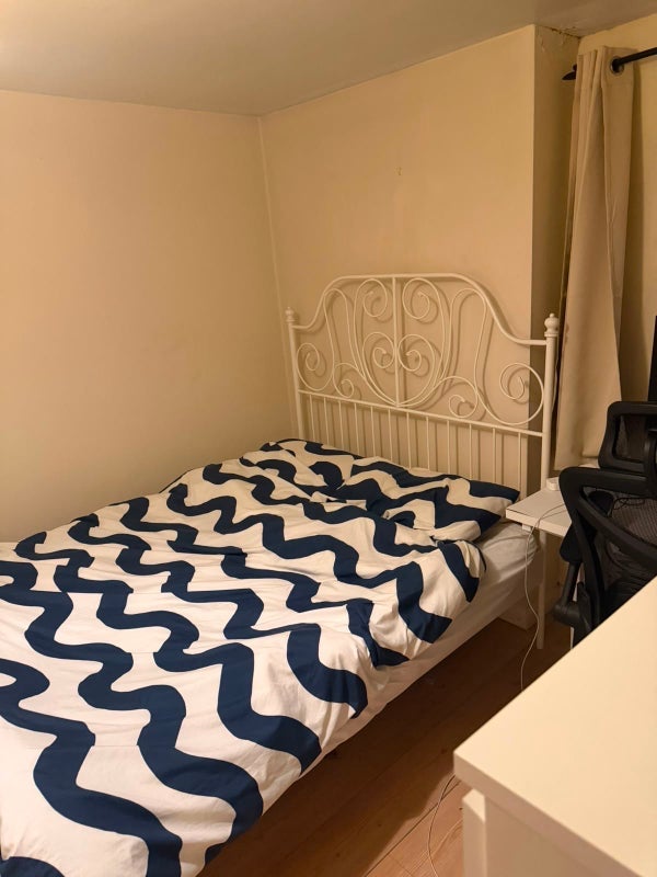 Room Landor Road in Greater London