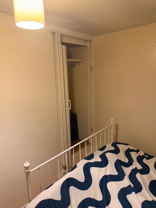 Room Landor Road in Greater London
