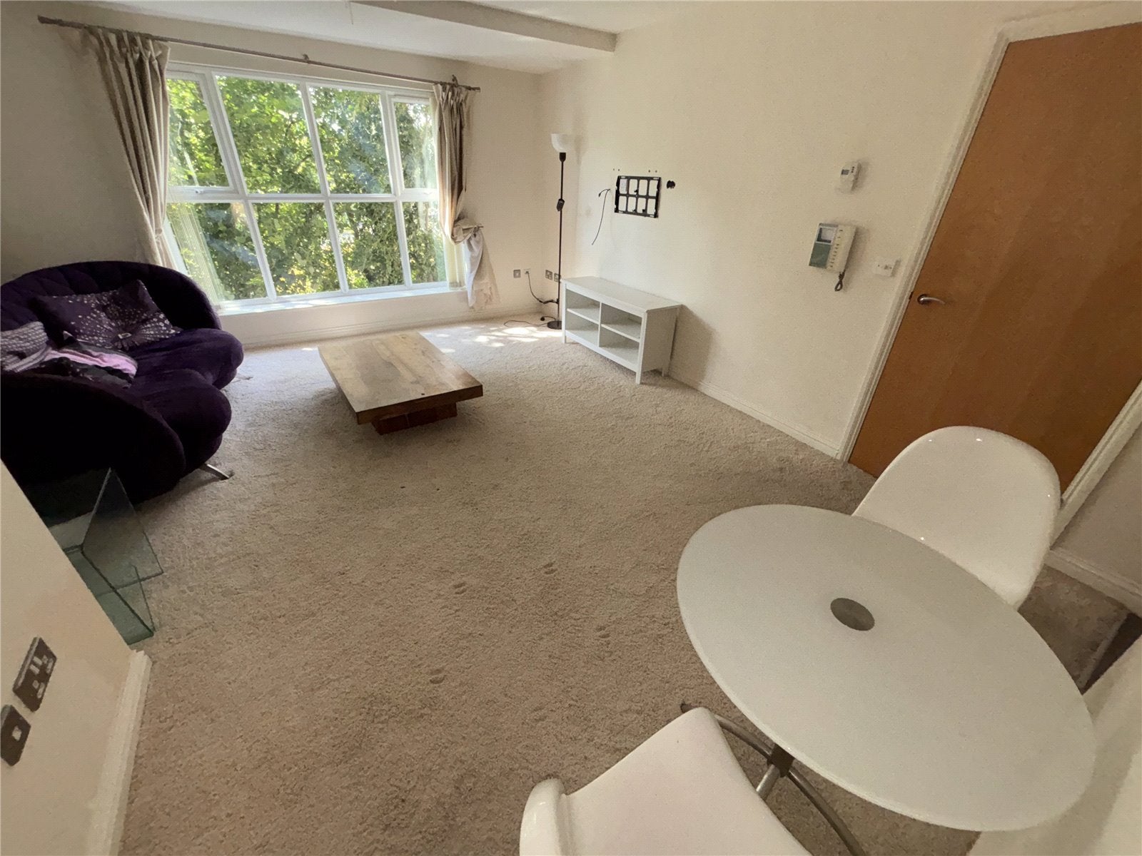 Flat Roundhaven in Durham