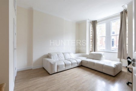 Flat Hilltop Road in Greater London