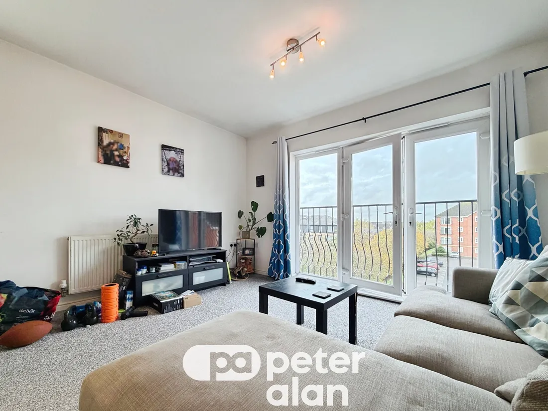 Flat Mostyn Square in Cardiff