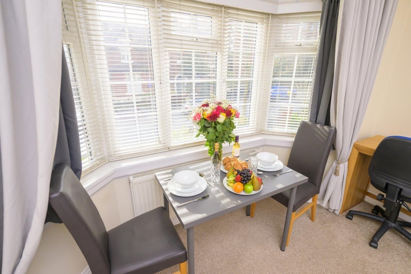 Room Crystal Palace Park Road in Greater London