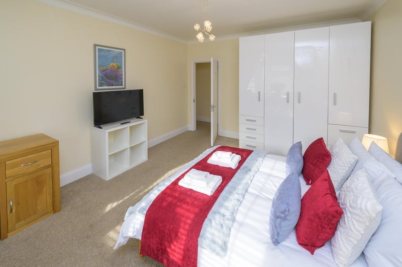 Room Crystal Palace Park Road in Greater London