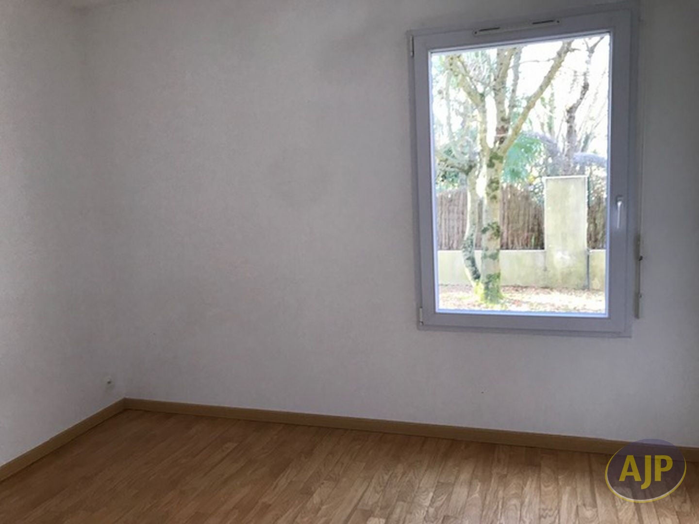 Appartement D 9 à Nouans-les-Fontaines