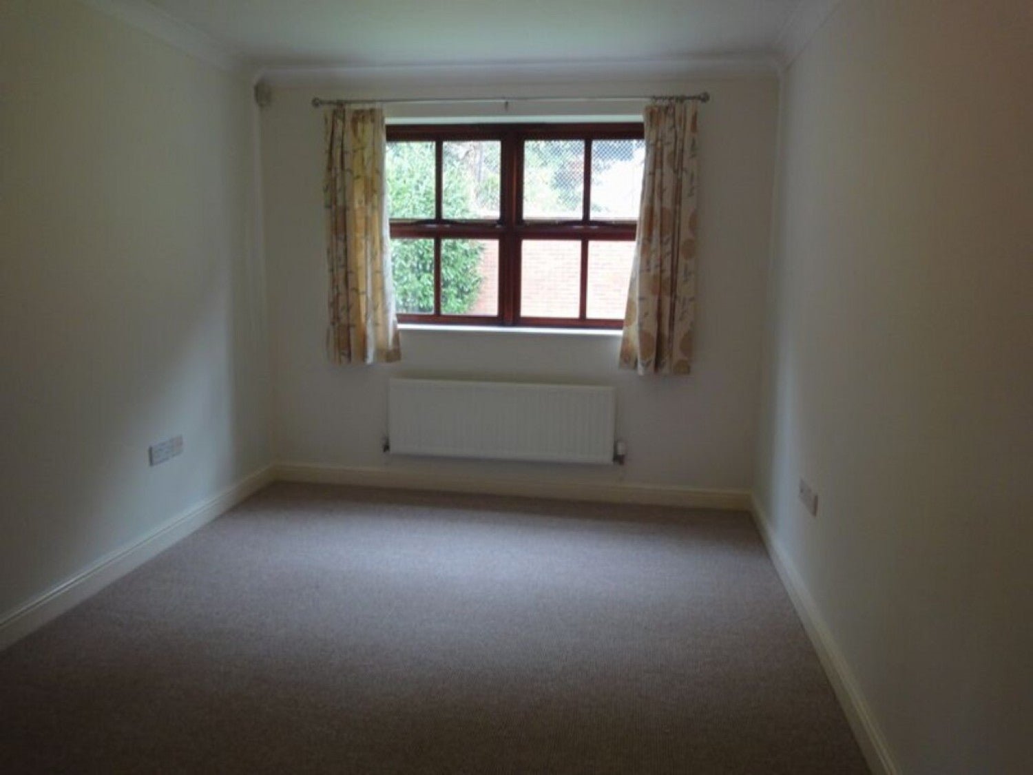 Flat Weirfield Path in Exeter