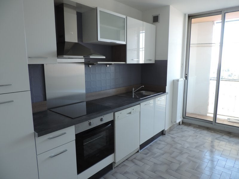 Flat Chemin forestier de Fontainieu à la Mûre in Marseille