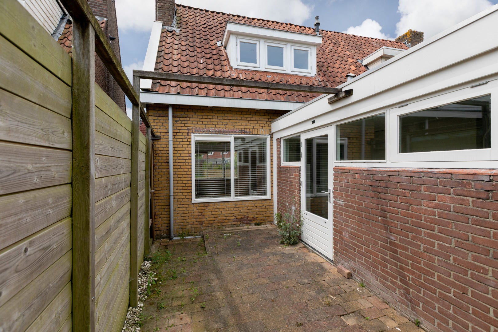 Hoekwoning te koop: Ubbo Emmiusstraat 32, Sneek