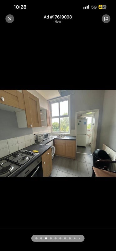 Room Belle Vue Road in Leeds