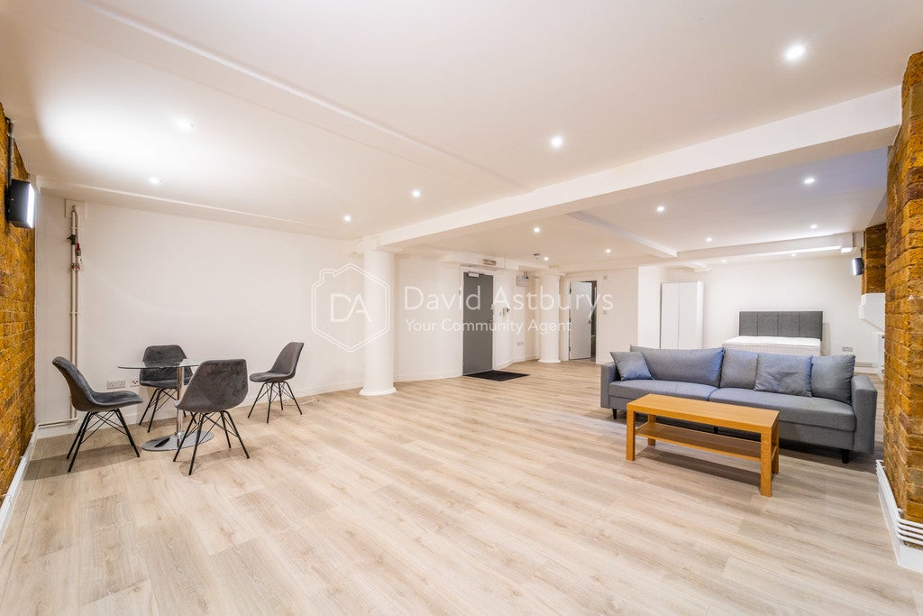 Flat Dalston Lane in Greater London