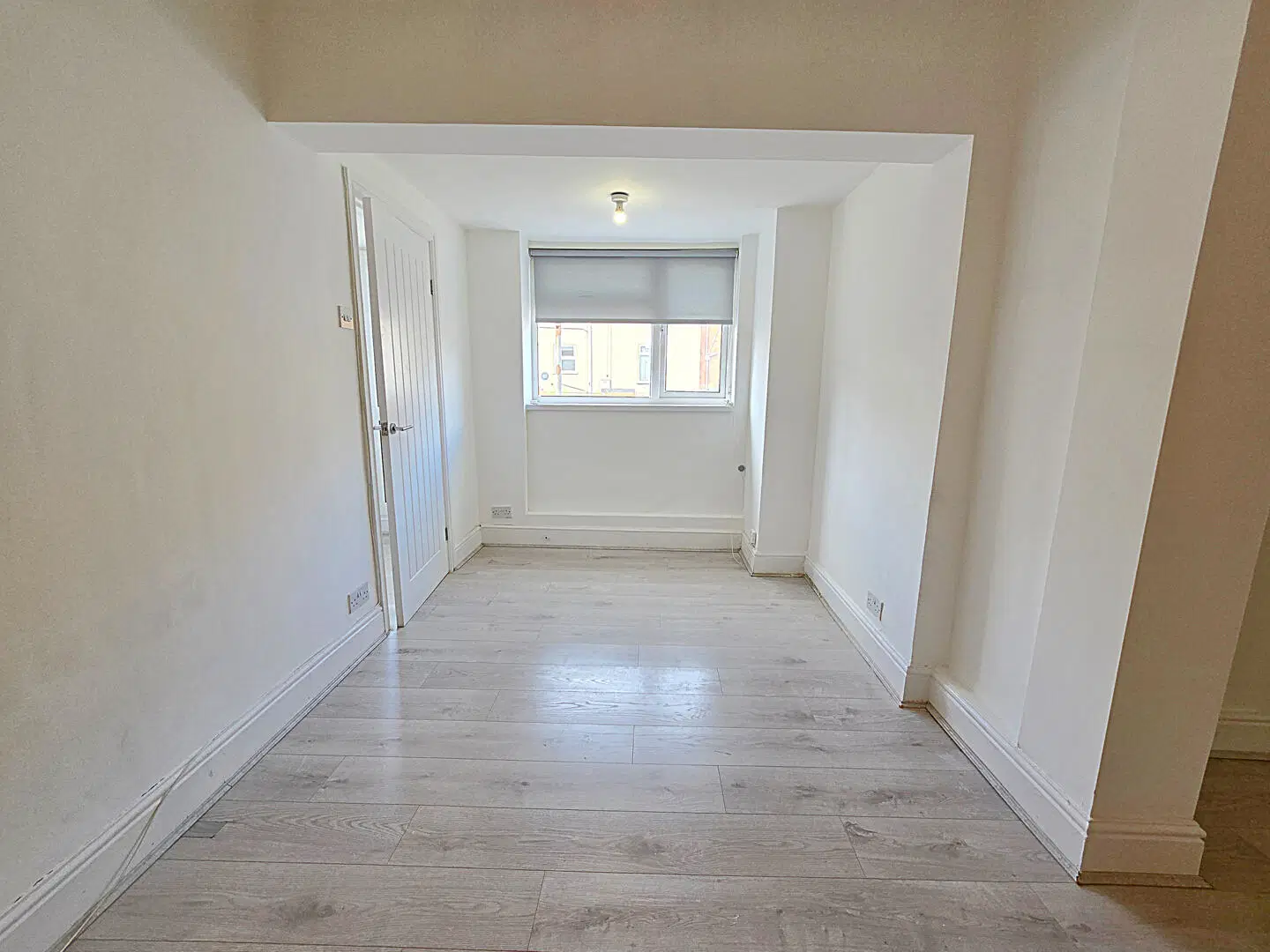 Flat Holbrook Avenue in Rugby