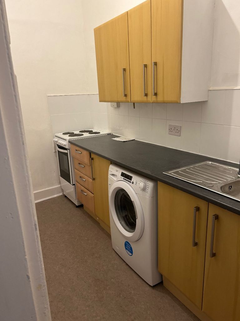 Flat Marchbank Gardens in Paisley