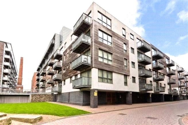 Flat Isaac Way in Manchester