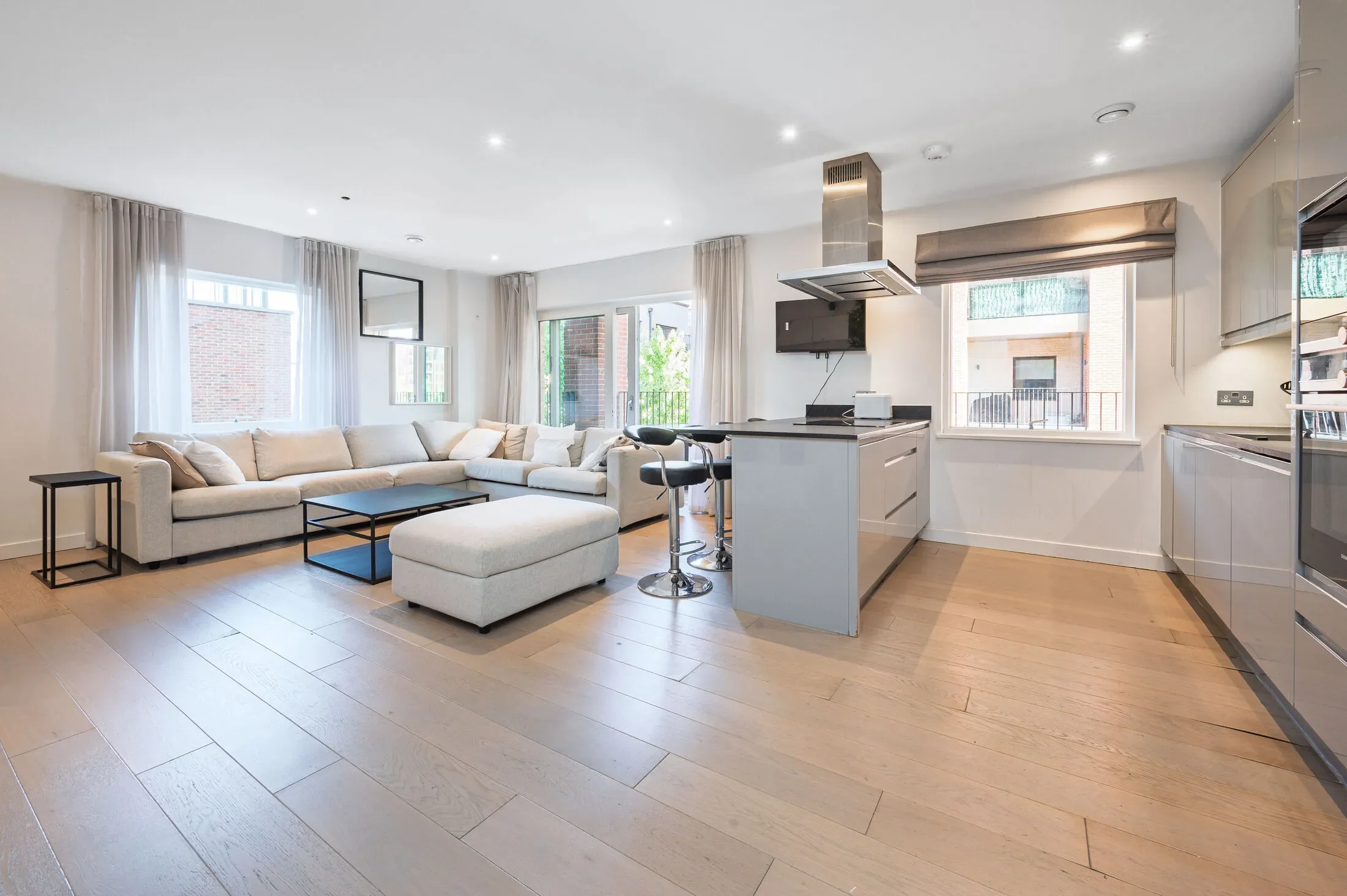 Flat Felar Walk in Greater London