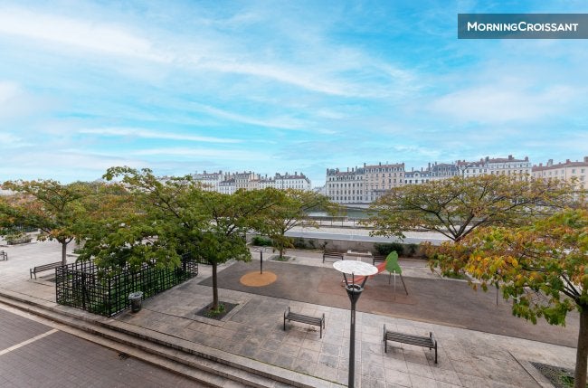 Appartement Place Benoît Crépu à Lyon