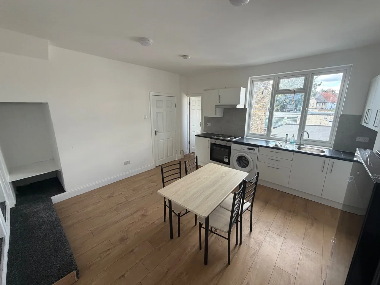 Flat Wood Lane in Greater London