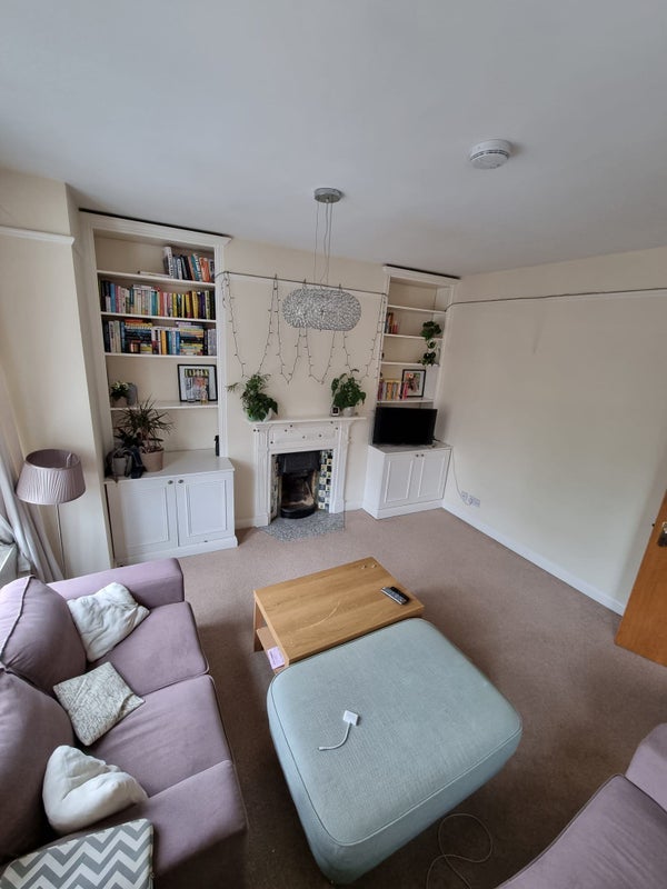Room Collingbourne Road in Greater London