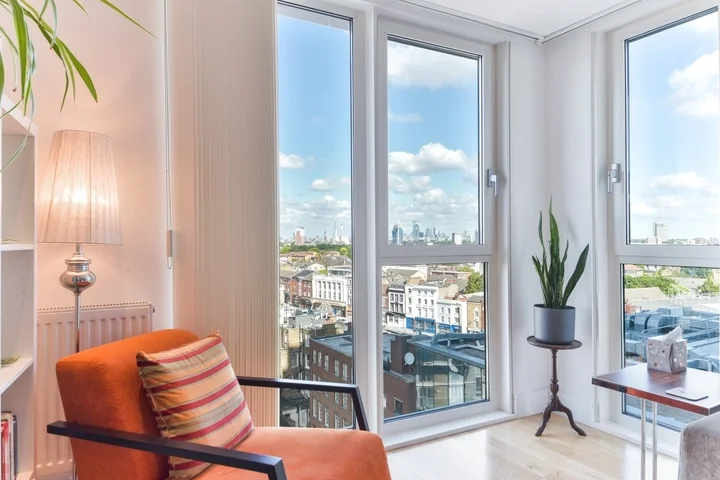 Flat Seager Place in Greater London