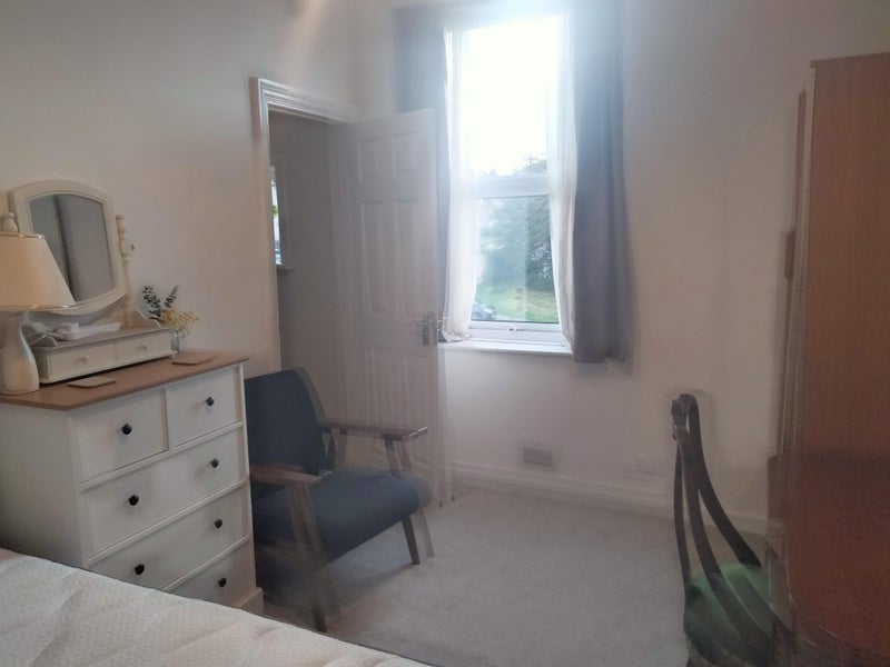 Room Belmont Crescent in Bradford