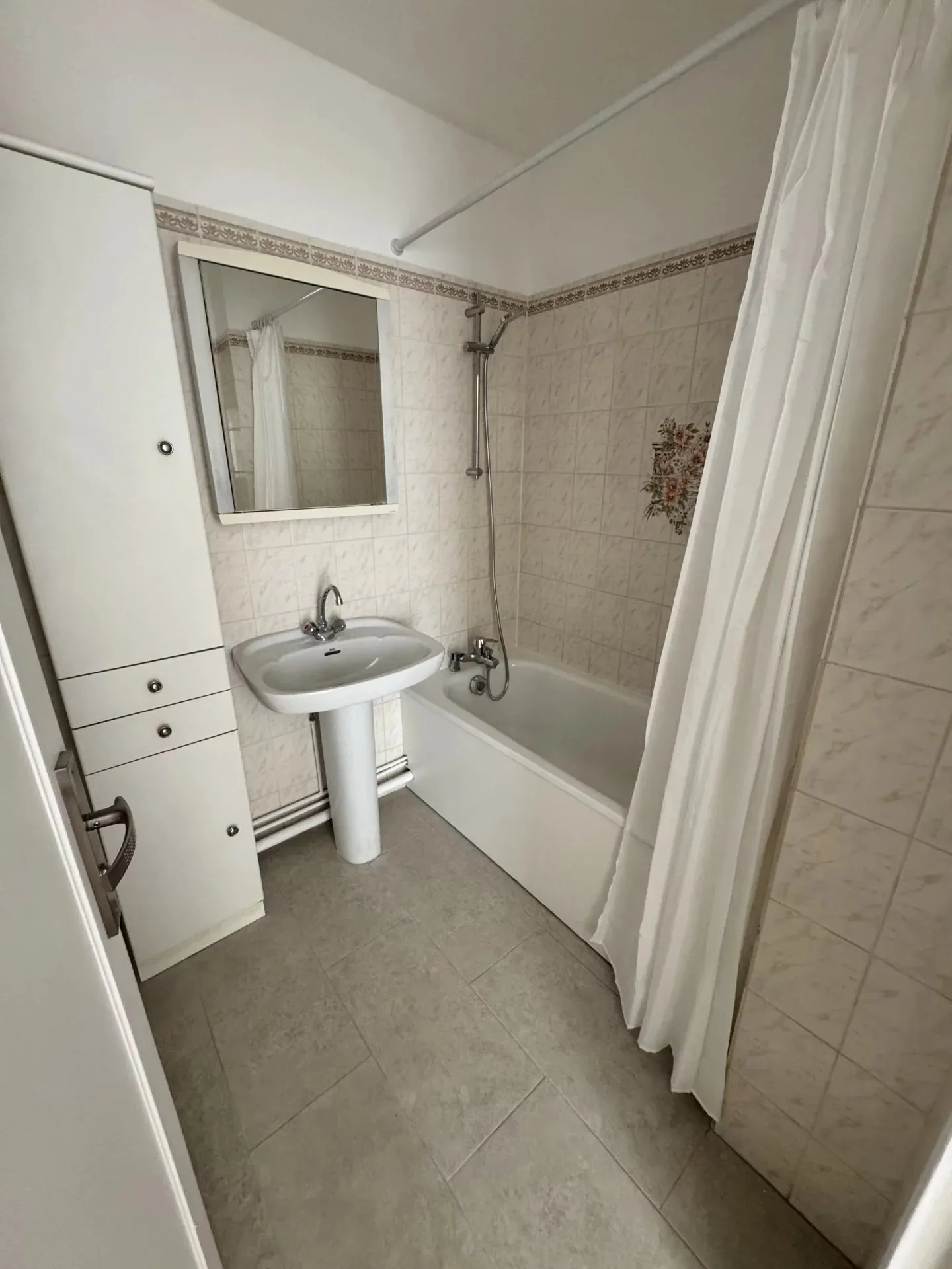 Appartement Avenue Paul Vaillant-Couturier à Paray-Vieille-Poste