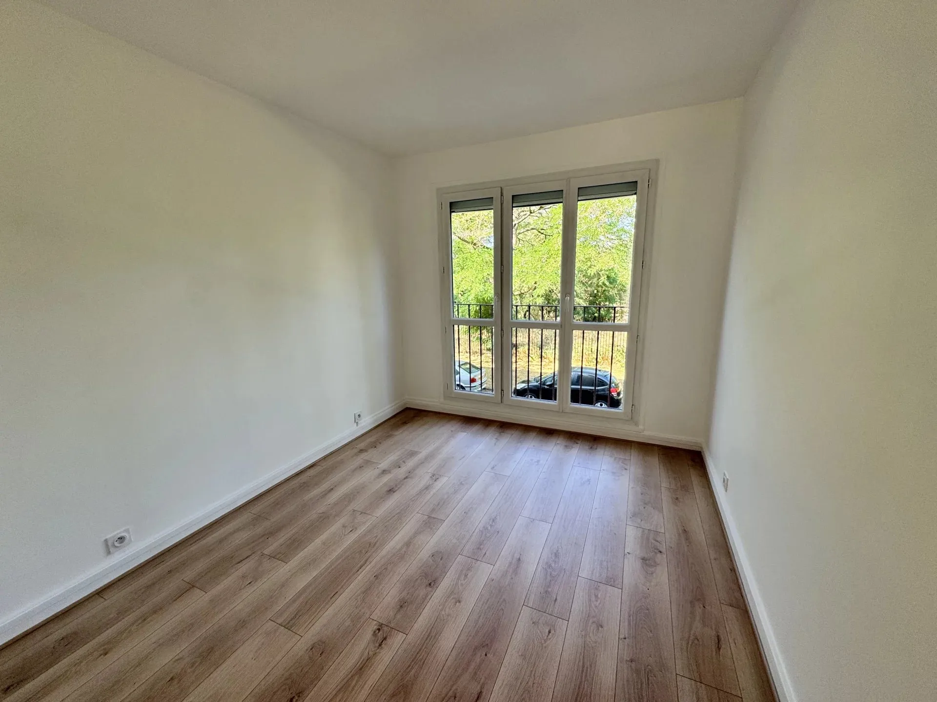 Appartement Avenue Paul Vaillant-Couturier à Paray-Vieille-Poste
