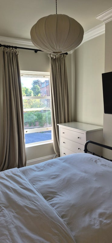Room Rippingham Road in Manchester