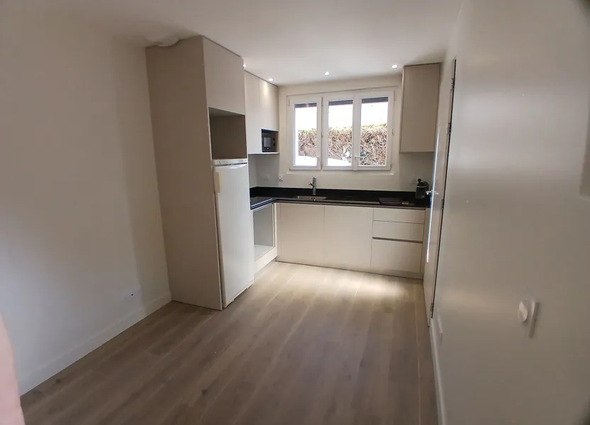 Appartement Rue Henri Bretonnet à Mézières-sur-Seine