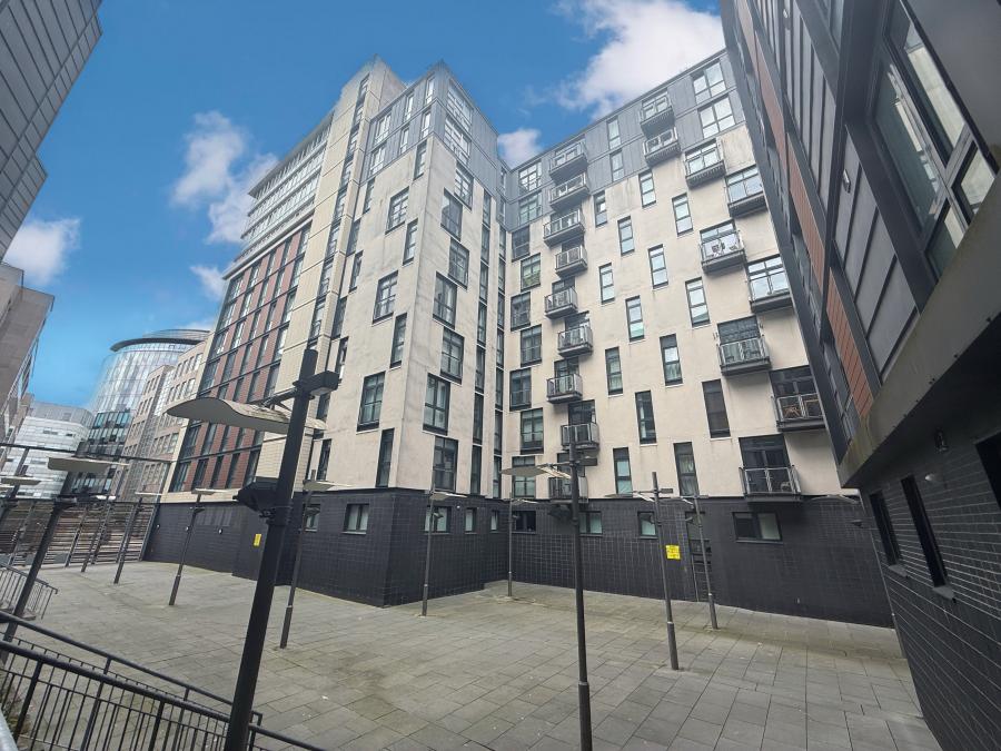 Flat Oswald Street in Glasgow