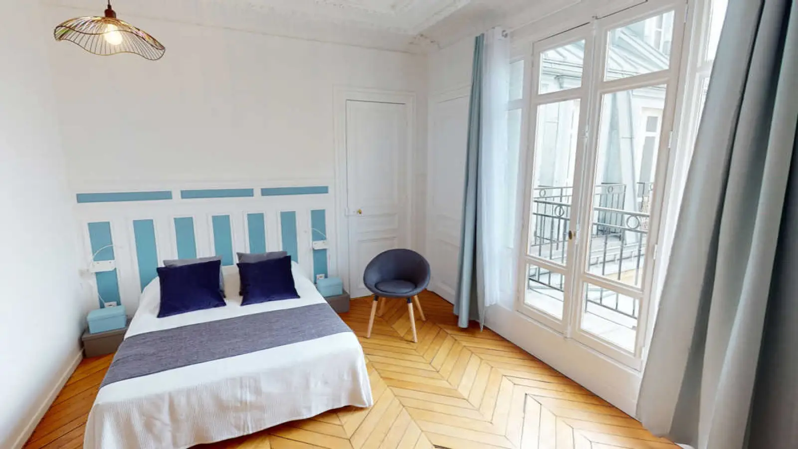 Chambre Boulevard Malesherbes à Paris