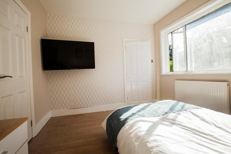 Room Buckhold Road in Greater London