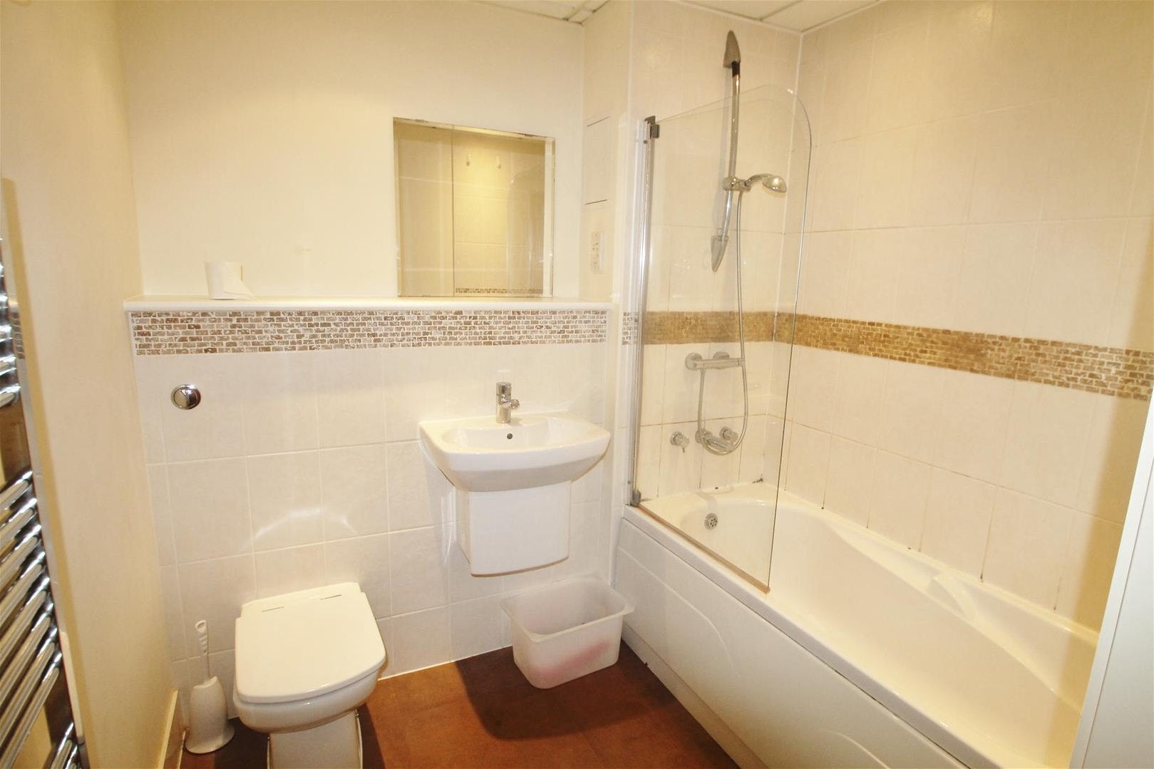 Flat Butetown Link in Cardiff