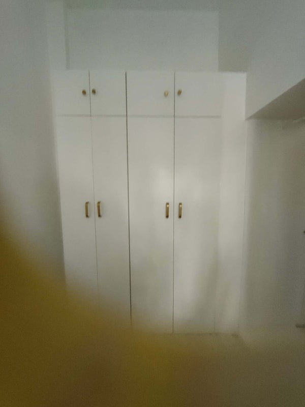 Room Avenons Road in Greater London